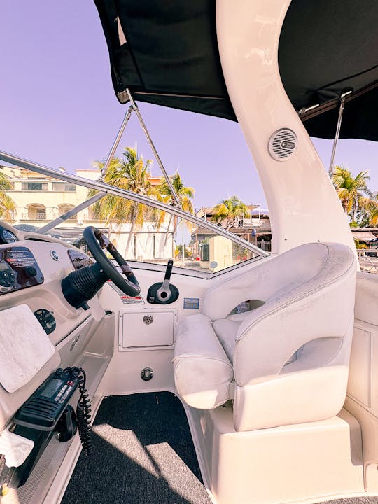 Yacht à moteur Sea Ray Sundancer de 26 pieds 