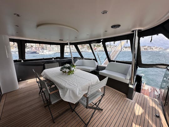 80ft Mega Yacht for the newest boat on the Bosphorus!