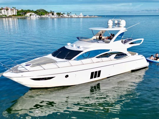 Descubra el lujo: ¡AZIMUT FLYBRIDGE de 60 pies en Miami!