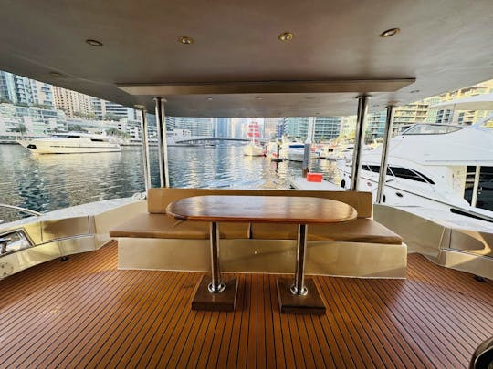 Precioso jacuzzi italiano de 88 pies, la mejor oferta en Dubai Marina