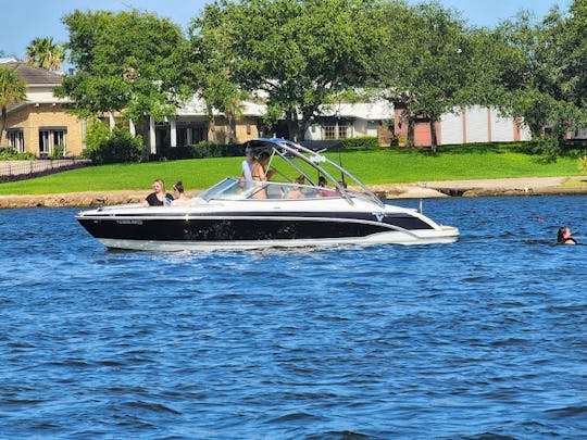 Bayside Bliss: Discover the Bay in Style with Our Premium Boat Rental