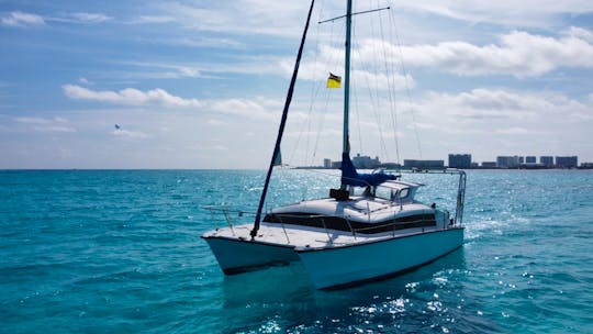 34ft Catamaran Charter in Cancun for up to 20 Guests | Open Bar 