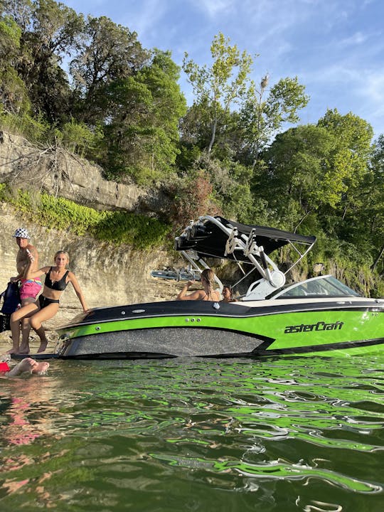 Mastercraft X30 Watersport Boat on lake Austin or Travis 