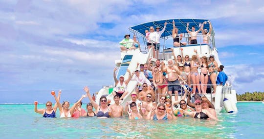 LUXURY PARTY YACHT IN BAVARO PERFECT FOR ANY OCCASION ☀️😎🥂