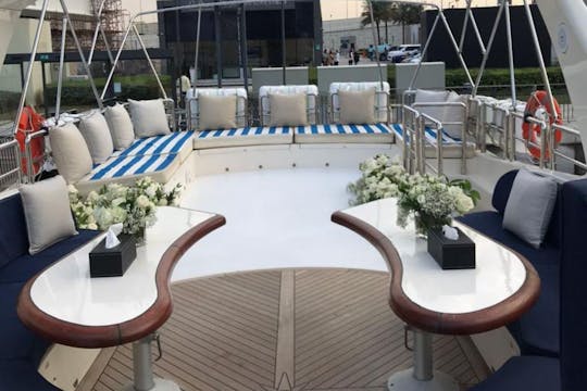 Premium de 88 pieds | Italien | Jusqu'à 50 personnes  