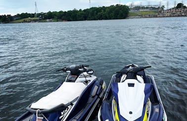 Yamaha VX Deluxe Jet Ski in Lake Wylie