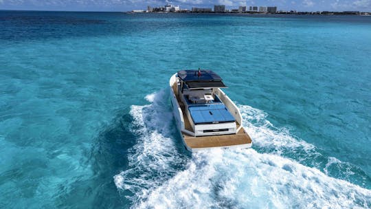 Last Minute Deal! De Antonio 42 Ft Yacht for Rent in Cancun, Mexico.