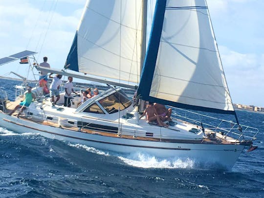 Half day sailing trip in Sal, Cape Verde, on a BENETEAU 40 