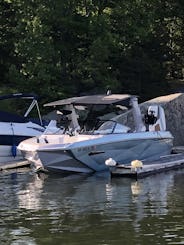 Fun on Candlewood Lake 2022 G23 Wakeboarding, Surfing, Lake Cruise