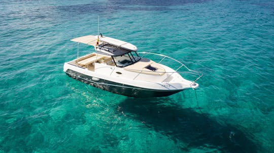 Faeton Moraga 780 Motor Yacht Rental in Eivissa, Illes Balears