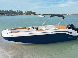 20 pés. Bayliner Bowrider - Island Hopper!