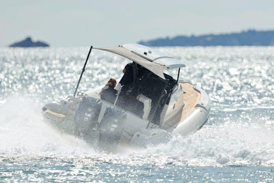 Cabina Super RIB 30 en Split