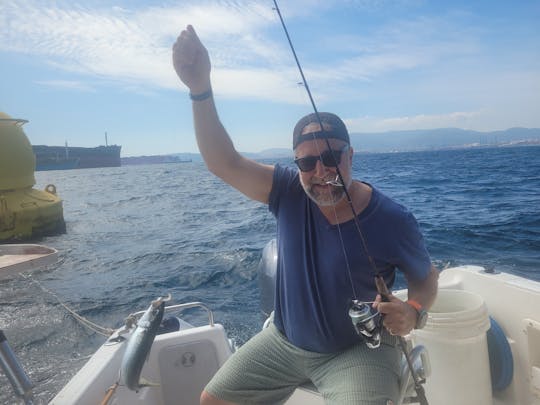 Viaje de pesca de caballa: medio día (3 horas)