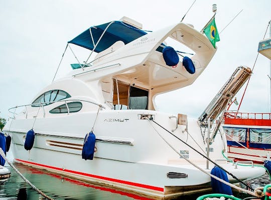 Aluguel de iate a motor Azimut de 40 pés em Medina no Rio de Janeiro, Brasil