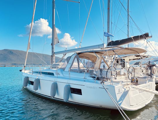 Vixen Oceanis 51.1(2020)