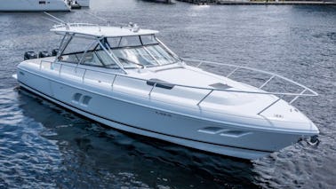 Yate deportivo Intrepid 430 «Sanctuary» en Harrison Twp, MI