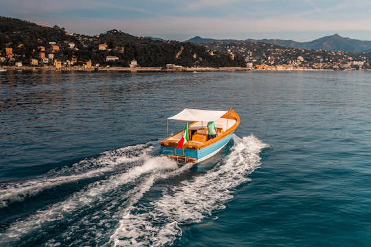 A joia de Portofino: navegue com estilo com nosso barco Ginca Classic