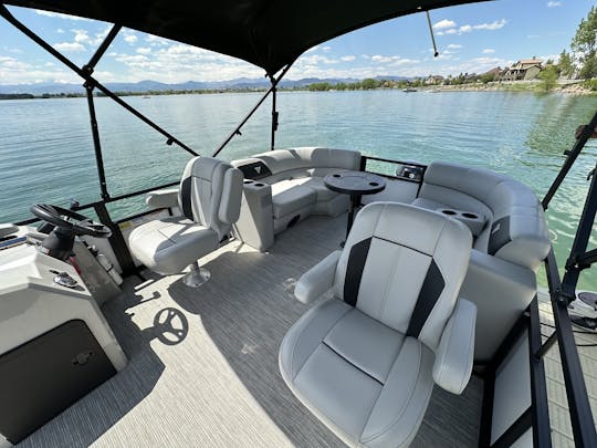 Pontoon Boat Viaggio Del Mar 18U Rental in Loveland, Colorado