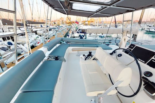 Vittoria Dufour 48 Cruising Catamaran in Salerno, Campania