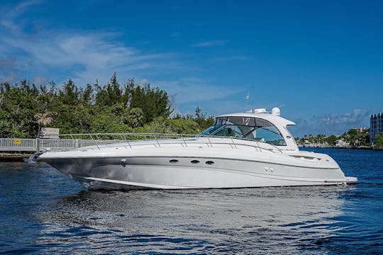 Yacht de luxe de 53 pieds, idéal pour les fêtes avec cabine climatisée !