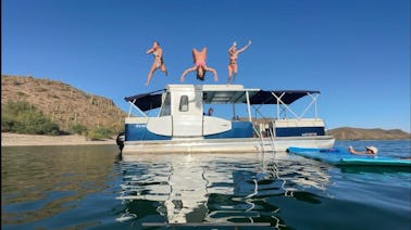 ¡Alquiler de barcos privados para fiestas con capitán en Lake Pleasant! ¡Nos especializamos en DIVERSIÓN!