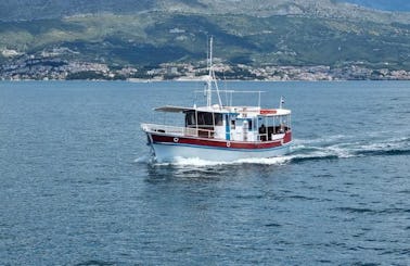 Private boat tours in Podstrana, Croatia