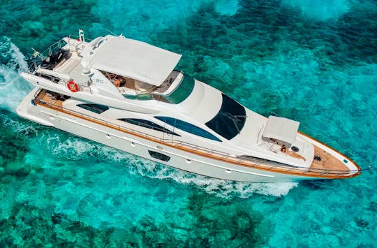 Mega Yacht Azimut 80´in Quintana Roo!