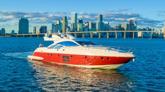 Amazing 90' Yacht in Downtown Miami!