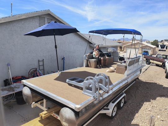 Hava-Cabana Party Barge on Lake Havasu