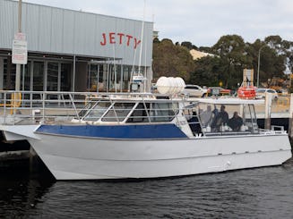 Comfortable and Spacious Charter Vessel