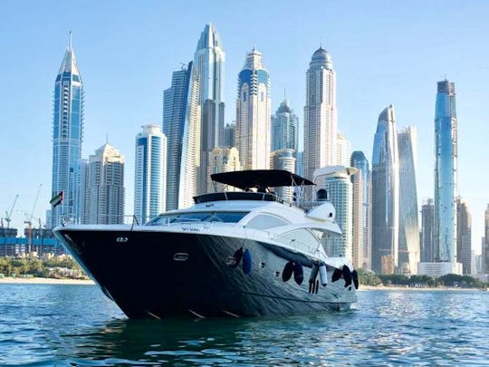 Luxury 90ft Yacht for 50 guest in Dubai Marina