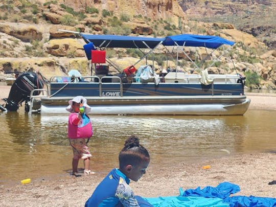 Large 25 Foot Pontoon 12 person capacity LAKE POWELL