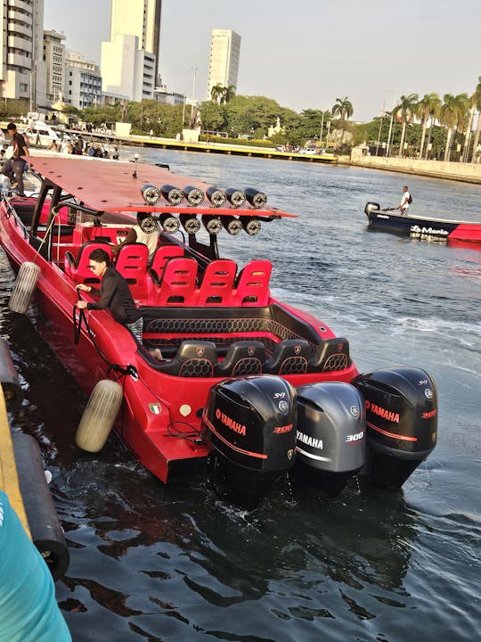 Lamborghini Custom Speedboat Rental in Cartagena Bay