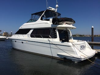 Now available: 53" Carver Yacht for spring and summer sunset & day cruises