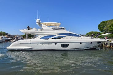 Iate de luxo italiano Azimut Flybridge de 62 pés para alugar (MPY #6) em Chicago, Illinois