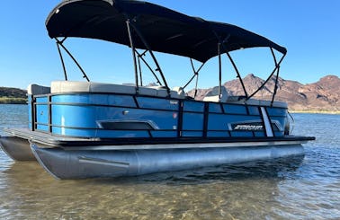 Luxury Starcraft Pontoon Boat in Lake Havasu City, Arizona 