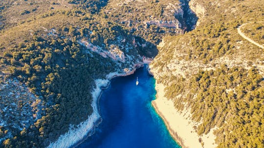 Blue Cave & Hvar Island (Paklenjaci) Private Speedboat Tour from Split 