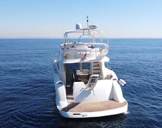 Yate Flybridge Aicon de 56 pies - ¡Puestas de sol en Marina Del Rey!