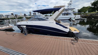 30 feet Rubak Colunna Motor Yacht Rental in Rio de Janeiro, Brazil