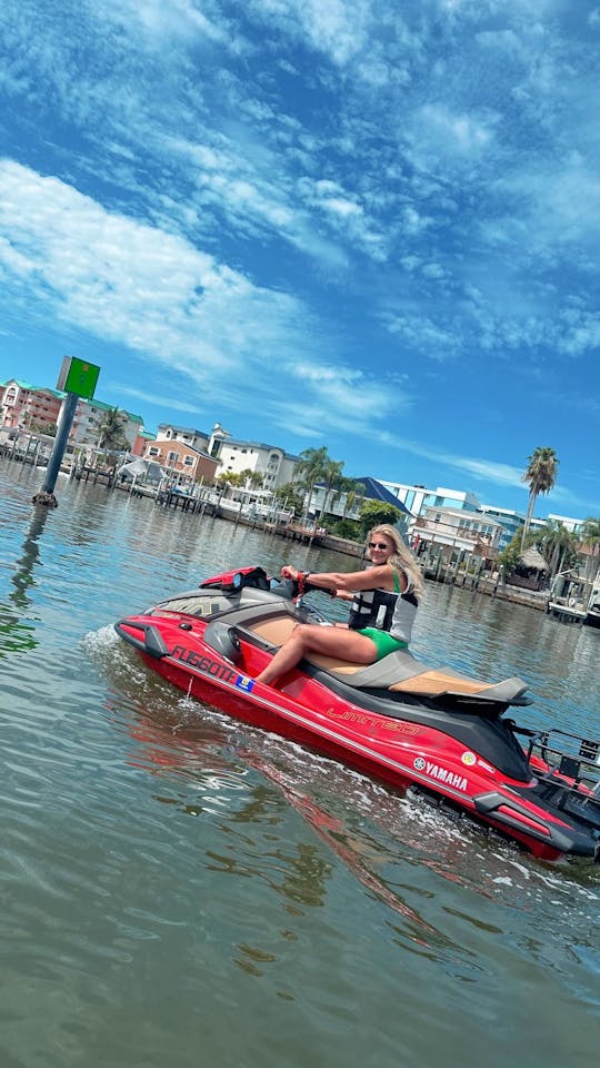 Aluguel de Jetskis Yamaha VX Limited 2024 ou passeios mediante solicitação