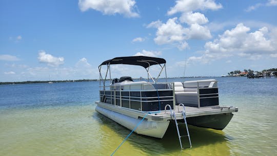 Island/Restaurant hopping or Sand Bar Chillin w/ Captain from approved list