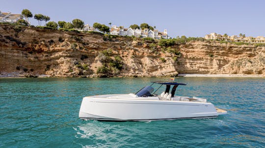 PlayYacht Pardo 38 Motor Yacht Rental in Eivissa, Illes Balears