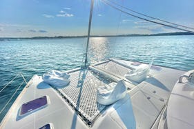 40' Beautiful sailing catamaran, perfect for lounging, swimming, and sailing
