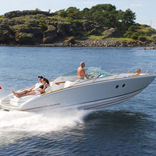 Cormate 27ft Motor Yacht for 7 people available in Oslo