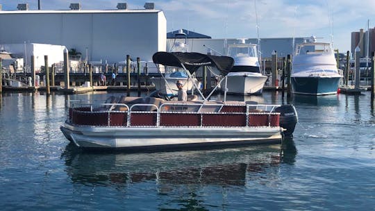 22' Pontoon Boat Rental