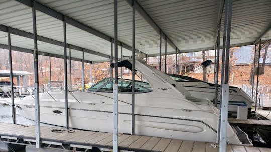 "Sweet Annie" 35ft Maxum Yacht Charter in LOTO, MO