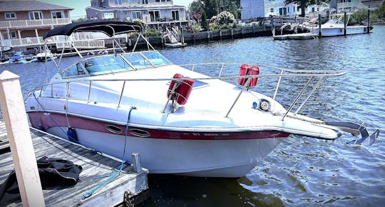 Li'l Red, Crownline CR250 Cabin Cruiser.