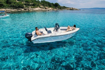 Navegador Blue Water de 170 cc con 30 CV en Sithonia Halkidiki