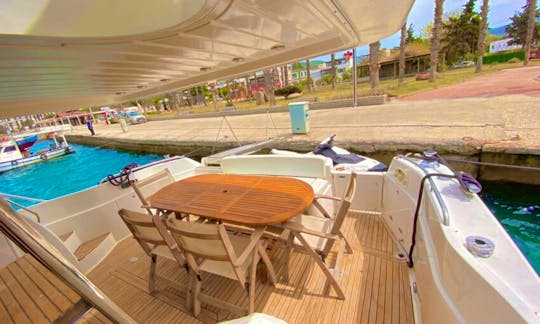 Get your hubly blue cruise through or lady 'Sunseeker Manhattan 62' in Bodrum,TR