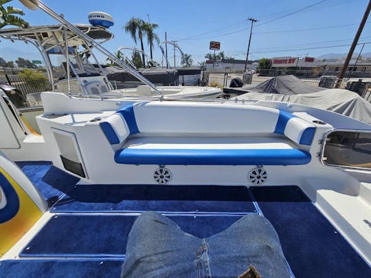 Bateau de fête Advantage Powercat XL | Location avec option d'achat